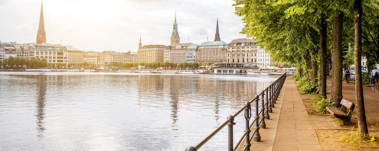 Binnenalster Hamburg Blick auf Jungfernstieg 1250x500